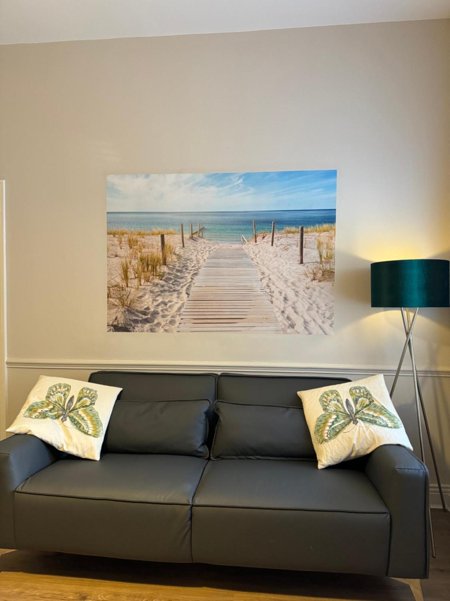 Rockcliffe Retreat, Stylish Coastal Apartment ウィットレイ・ベイ エクステリア 写真